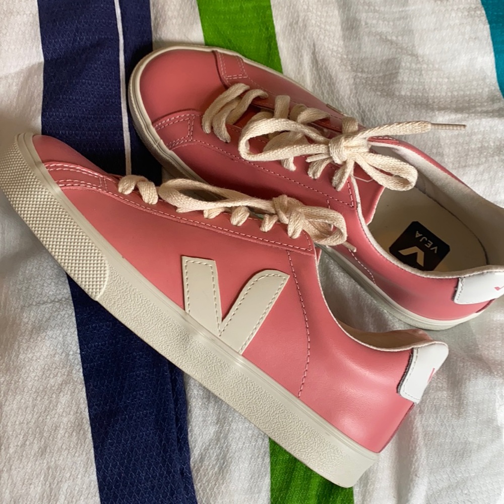 Light Pink Veja